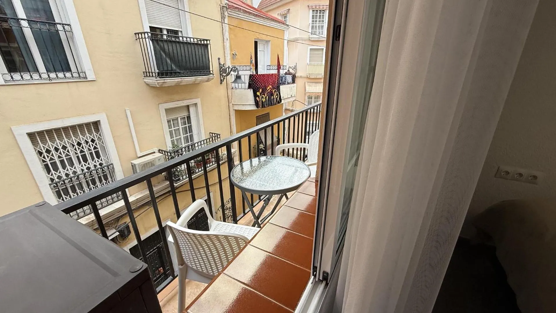 Apartment A 20 Pasos De La Merced Malaga